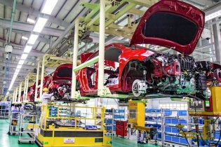Chấp thuận gia hạn thời hạn nộp thuế TTĐB cho ô tô sản xuất trong nước