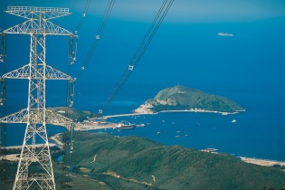 Đóng điện đường dây 500 kV Quảng Trạch - Dốc Sỏi, sân phân phối 500 kV Quảng Trạch