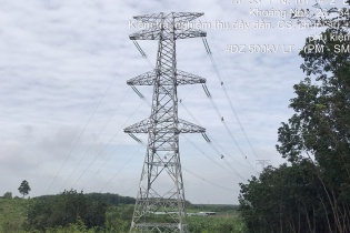Dự án truyền tải dài ngóng gỡ vướng mặt bằng 