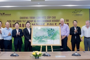 Huyền thoại Greg Norman thực hiện cú swing đầu tiên tại dự án sân golf Văn Lang Empire