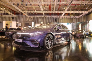 Xe điện EQS của Mercedes Benz chính thức mở bán tại Việt Nam 