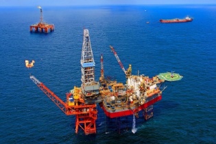 Giá dầu xuất bán giảm 15%, nhưng Petrovietnam vẫn lãi trước thuế 13.600 tỷ đồng