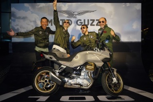 Tháng 8 tới, Moto Guzzi V100 Mandello sẽ tới Việt Nam