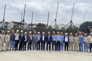 EVNNPT đốc thúc nhà thầu sớm cấp cột thép cho Dự án đường dây 500 kV mạch 3