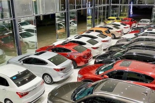 Nghỉ Tết dài, doanh số bán xe giảm mạnh