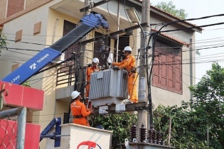 Hơn 4.000 khách dùng điện lớn dự Hội nghị sử dụng điện tiết kiệm và hiệu quả