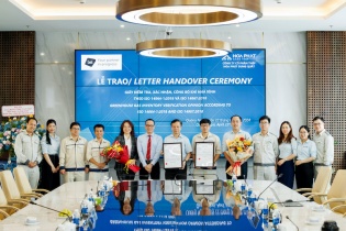 Thép Hòa Phát Dung Quất nhận giấy công bố kiểm tra, xác nhận khí nhà kính 