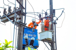 Tiêu thụ điện dịp nghỉ lễ tăng tới 37,2% so với cùng kỳ năm 2023
