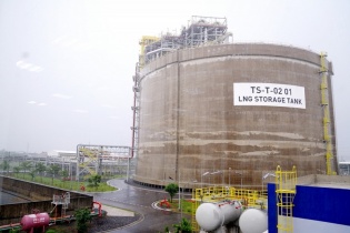 Khung giá trần điện khí LNG năm 2024 là 2.590,85 đồng/kWh