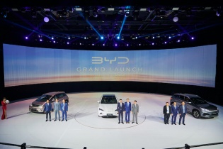 Tung 3 mẫu xe thuần điện, BYD đặt kế hoạch có 100 showroom trong 3 năm 