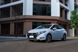 Nissan Almera phiên bản mới có 3 lựa chọn 
