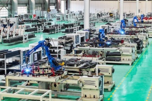 THACO AUTO ra mắt các dòng sản phẩm mới cho THACO Bus và THACO Tải