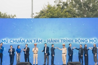 Chiến dịch đội mũ bảo hiểm đạt chuẩn để giảm rủi ro khi tham gia giao thông 