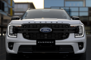 Ford Everest Sport phiên bản đặc biệt có giá bán lẻ 1,199 tỷ đồng