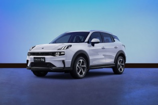 Thêm Lynk & Co 06 Core Plus khuấy phân khúc SUV đô thị 
