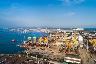 Petrovietnam vào cuộc đua năng lượng mới