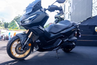 Honda Việt Nam tung 3 mẫu xe mới cùng lúc để hút các tay lái mê tốc độ Honda Việt Nam tung 3 mẫu xe mới cùng lúc để hút các tay lái mê tốc độ