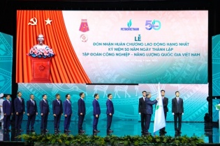Kỷ niệm 50 năm thành lập, Petrovietnam đón nhận Huân chương Lao động hạng Nhất  Kỷ niệm 50 năm thành lập, Petrovietnam đón nhận Huân chương Lao động hạng Nhất