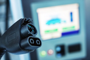 Đầu tư trạm sạc xe điện: Nhà đầu tư mòn mỏi chờ quy chuẩn