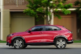 Chưa đủ điều kiện hưởng ưu đãi thuế nhưng Honda vẫn giảm giá HR-V e:HEV RS 
