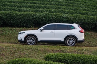 Nhiều nâng cấp trên CR-V động cơ xăng 