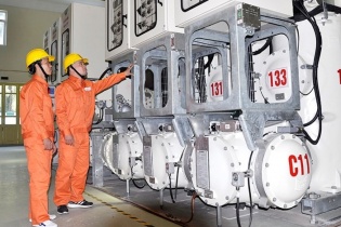EVNHANOI số hóa cấp điện trung áp, tạo thuận lợi tối đa cho doanh nghiệp