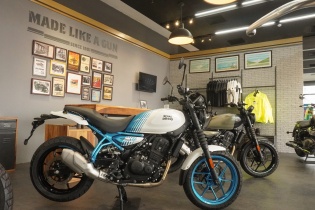 Royal Enfield ra mắt 5 dòng xe mô tô mới