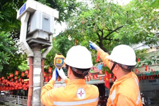 Công suất và sản lượng điện lập kỷ lục sớm trong khi mùa hè vẫn còn dài