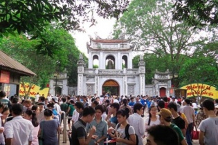 Hà Nội đón trên 500.000 lượt khách trong 9 ngày nghỉ Tết Nguyên đán