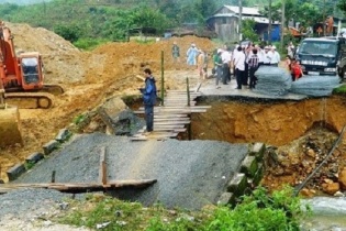Tăng cường bảo đảm an toàn giao thông trong mùa mưa bão 2019