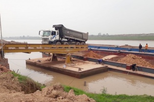 Xử nghiêm bến thủy nội địa, bãi tập kết vật liệu xây dựng không phép ven sông