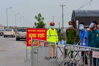 Huyện Mê Linh ra quyết định gỡ bỏ cách ly y tế với thôn Hạ Lôi
