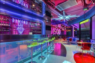 Hà Nội: Quán karaoke, vũ trường chưa được mở cửa trở lại