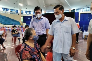 Hải Phòng đồng loạt tiêm vaccine cho người dân