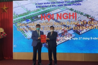 Hải Phòng trao chứng nhận đầu tư Dự án bến số 5, 6 khu bến cảng Lạch Huyện