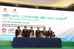Diễn đàn Logistics Việt Nam 2022 tìm giải pháp xanh hóa hoạt động chuỗi cung ứng