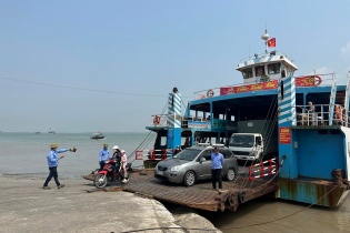 Hải Phòng hạn chế ô tô con, xe tải ra đảo Cát Bà dịp 30/4 và cuối tuần