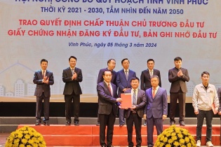 SHINEC và đối tác nhận giấy chứng nhận đầu tư dự án 2.000 tỷ đồng tại Vĩnh Phúc