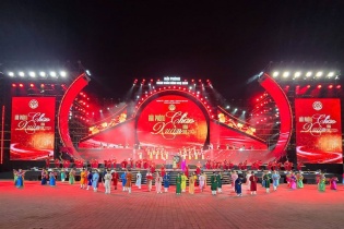 Hải Phòng rạng rỡ sắc Xuân