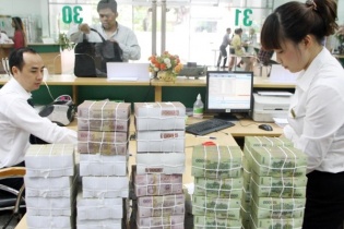 Lãi suất liên ngân hàng 1 tuần xuống dưới 2,5%/năm, hàng chục nghìn tỷ đồng được hút về trên kênh OMO