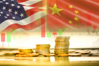 Giá vàng 9/10 tăng 300.000 đồng/lượng, nhân dân tệ thấp nhất 1 tháng ngay thềm đàm phán Mỹ - Trung