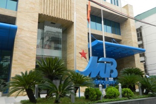 Cho vay khách hàng quý III đi ngang, MBBank mẹ báo lãi tăng 41% nhờ kinh doanh ngoại hối và thu nợ