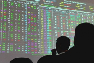Khối ngoại bán gần 9% vốn tại DIC Corp, thu về hơn 500 tỷ đồng