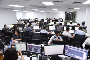 Số tài khoản đầu tư chứng khoán tương đương 2,99% dân số