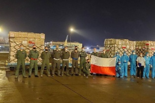 Lô thiết bị, vật tư y tế 3,6 triệu USD do Ba Lan hỗ trợ đến Việt Nam