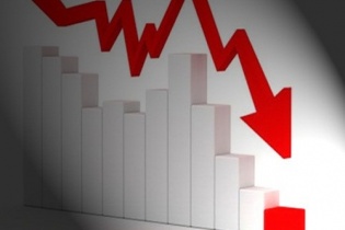 VN-Index lao dốc kéo thanh khoản lên gần 2,5 tỷ USD, cổ phiếu ngân hàng ngược dòng tăng