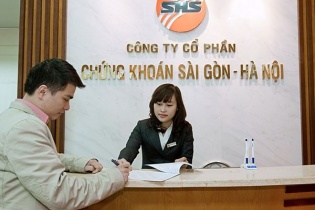 SHS: Còn 30,89 triệu cổ phiếu chưa phân phối, Chủ tịch 9x chi 72 tỷ đồng mua thêm