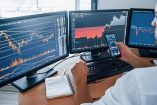 VN-Index không trụ vững mốc 1.000, khối ngoại tiếp tục bán ròng trong tuần đầu tháng 11