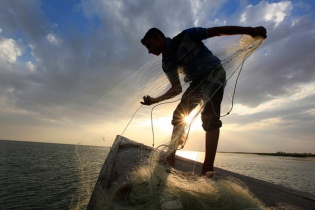 VN-Index đỏ lửa, khối ngoại giải ngân mạnh hơn 1.900 tỷ đồng