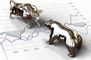 Xanh vỏ đỏ lòng, VN-Index vẫn kịp tăng cuối phiên